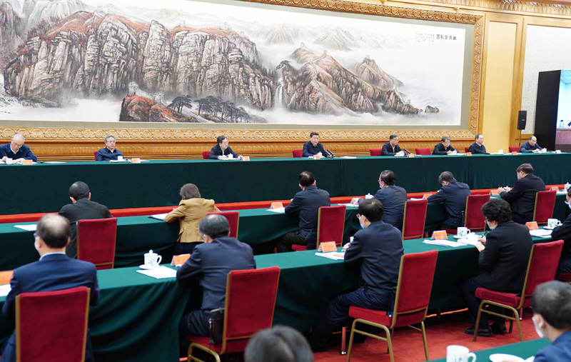 3月6日，中共中央总书记、国家主席、中央军委主席习近平在北京出席决战决胜脱贫攻坚座谈会并发表重要讲话。